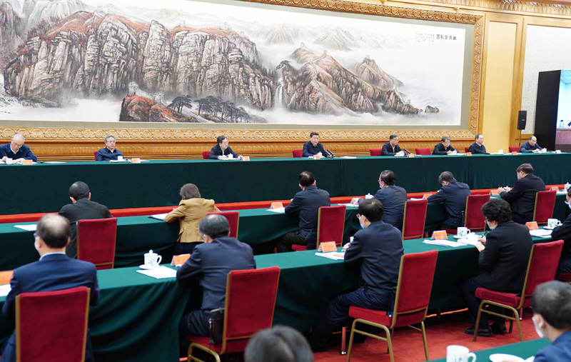 3月6日，中共中央总书记、国家主席、中央军委主席习近平在北京出席决战决胜脱贫攻坚座谈会并发表重要讲话。